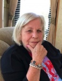 GIRARD, Mme Monique