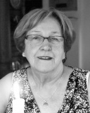 GIRARD, Mme Monique